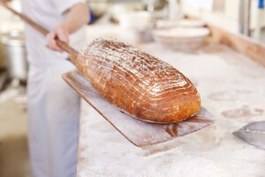 ‘Stokbroodautomaat vervangt verdwenen bakker in krimpende Franse dorpen’