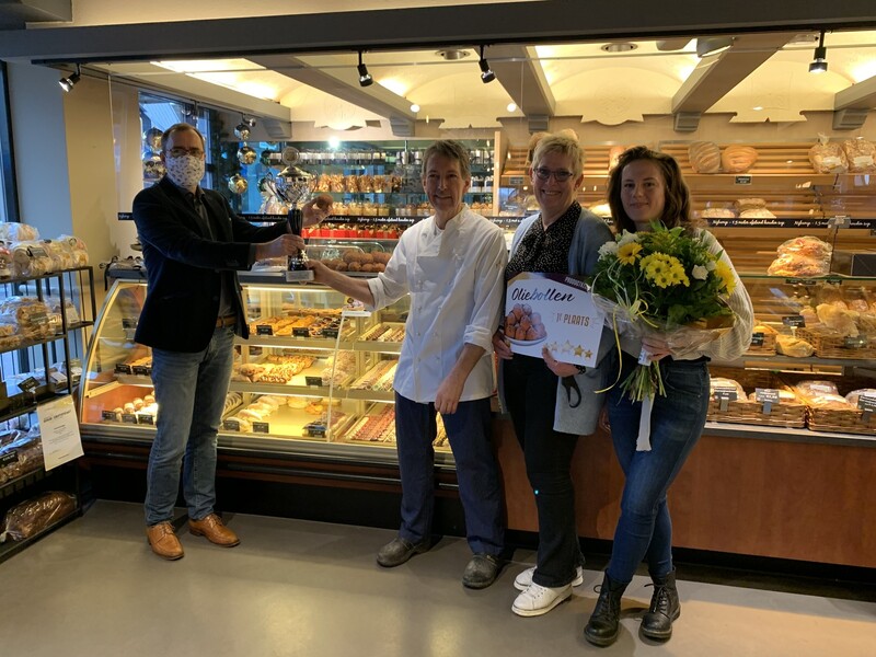 Nijkamp weer terug aan de top met zijn oliebollen