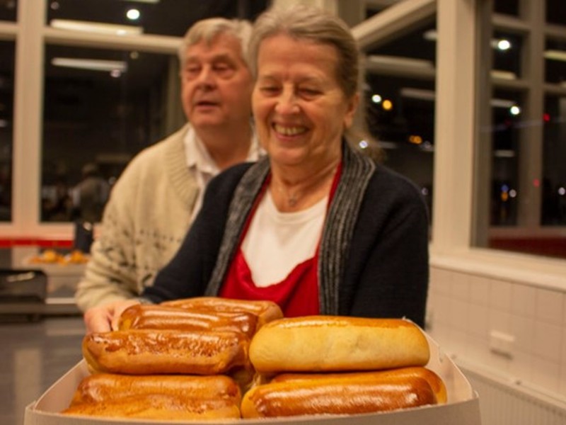 Stichtingsakte getekend van “Het Lekkerste Brabantse Worstenbroodje”