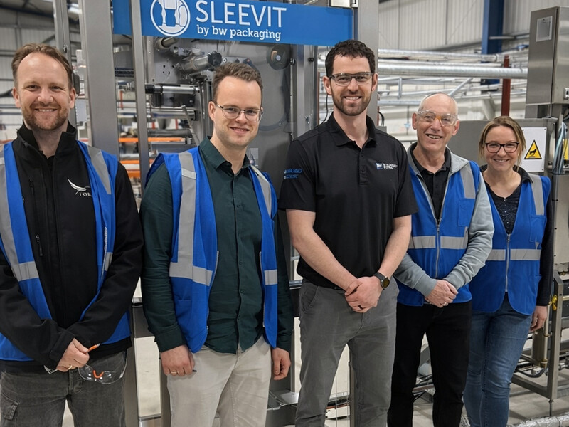 Forever Direct neemt nieuwe sleevelijn succesvol in gebruik