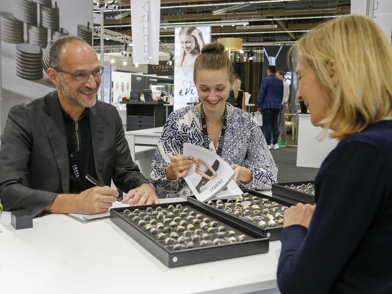 Wat mag je als bezoeker van INOVA COLLECTION verwachten?