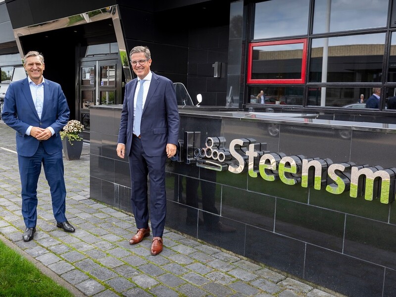 Burgemeester Buma bezoekt Royal Steensma