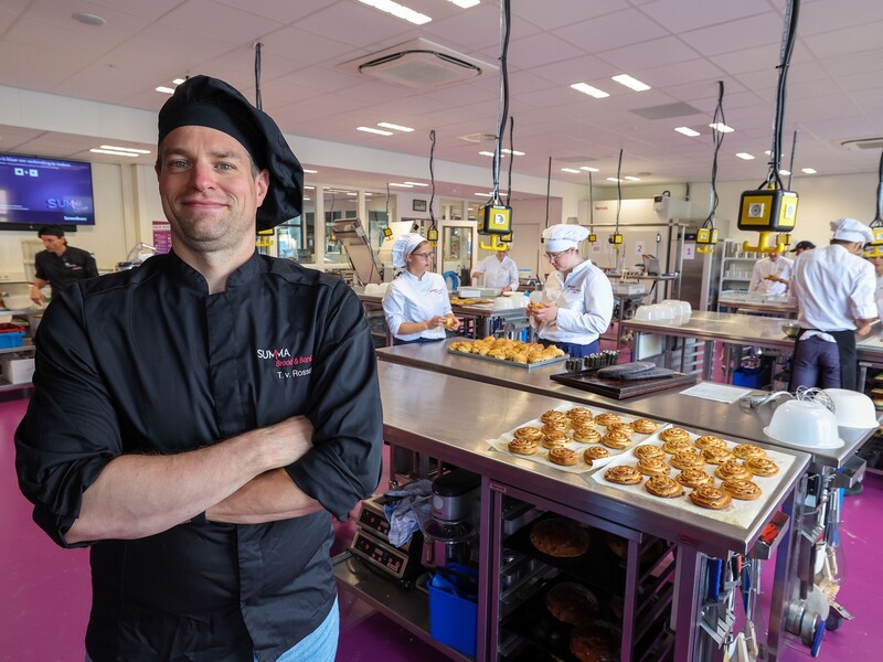 Leren bakken met hippe filmpjes en interviews
