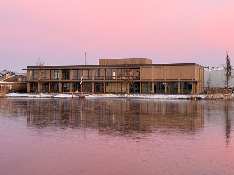 Van Meeuwen verhuist naar nieuwe, duurzame locatie in Weesp