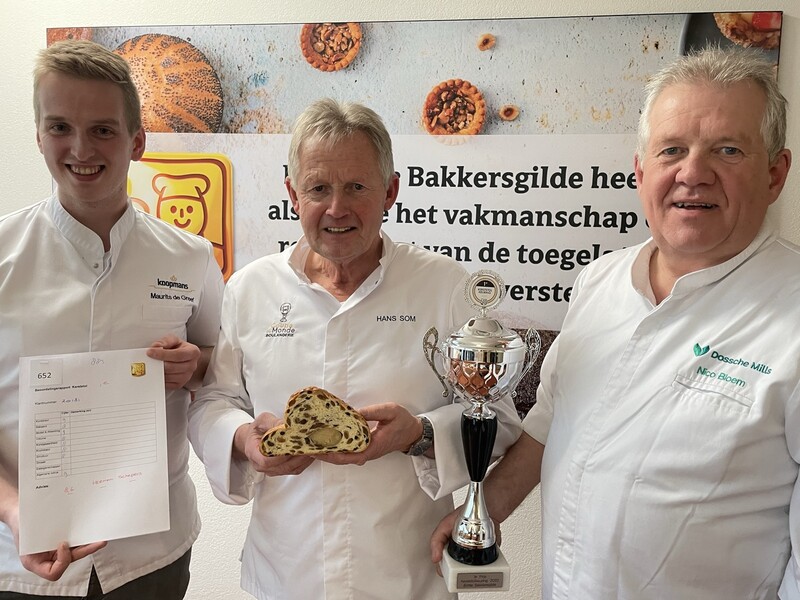 Herman Schepers bakt beste kerststol van Nederland!